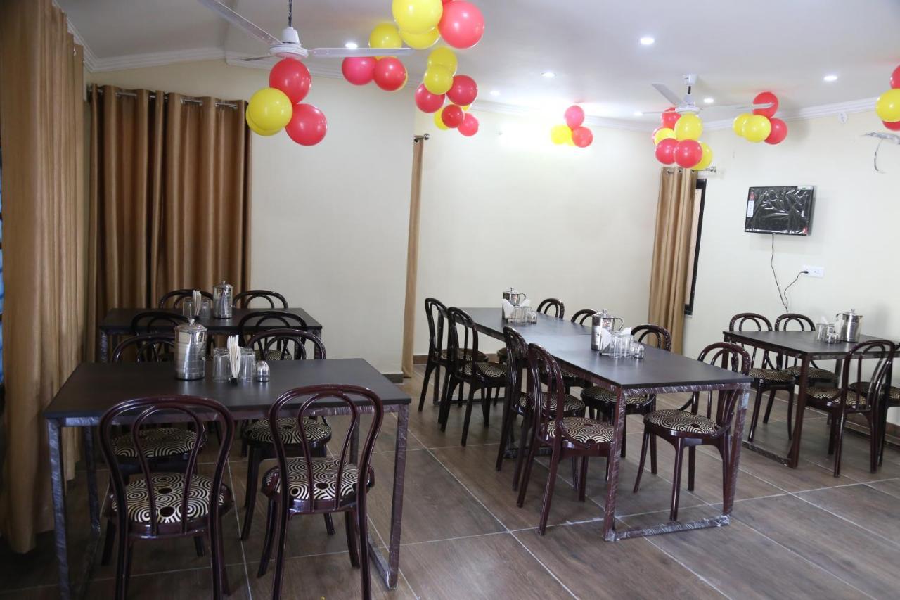 Hotel Yog Tapovan- Rafting Available Ришикеш Экстерьер фото